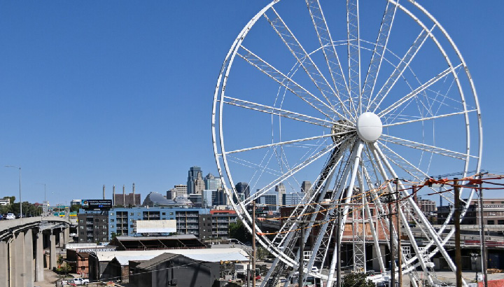 Big ferris wheel ride in park